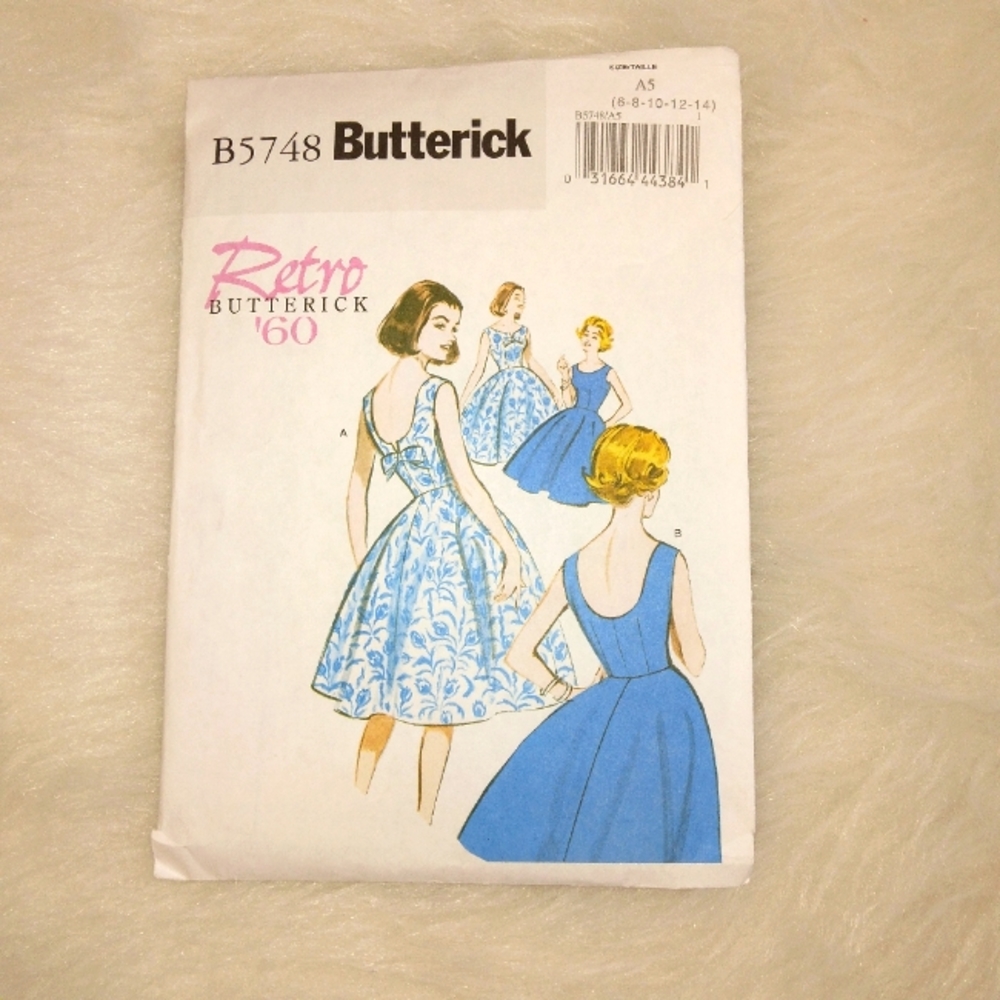 Butterick B5748 Retro '60 Dress Size 6-14